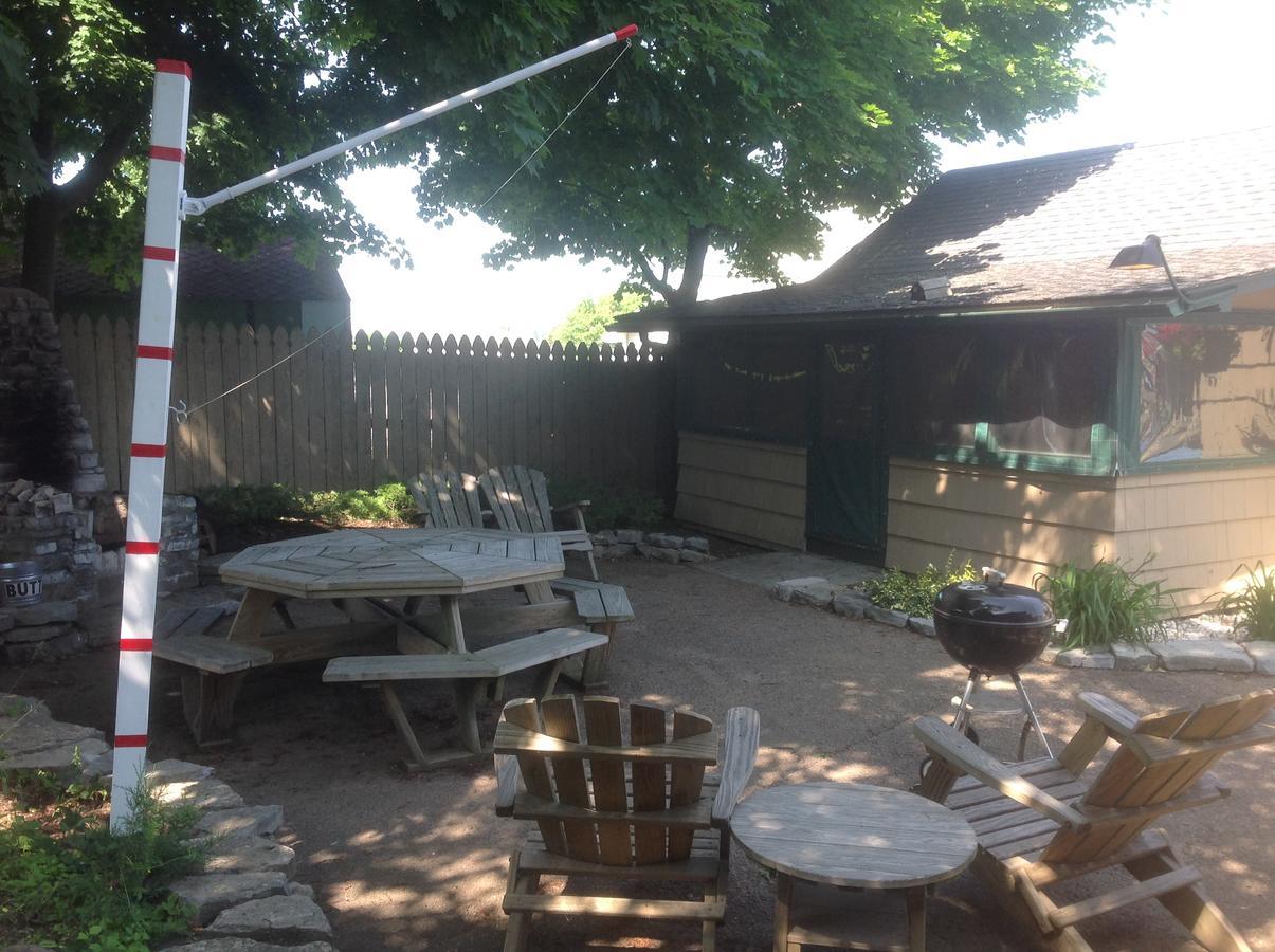 Wooden Boat Inn Clayton Extérieur photo